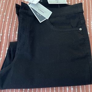 Tapered Shape Fit Jeans